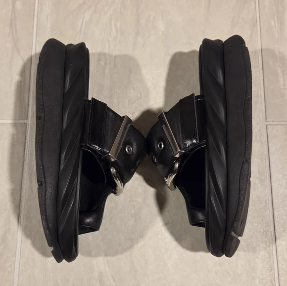 GUC 4CCCCEES Mellow Glow Sandals, Black - Picture 6 of 14